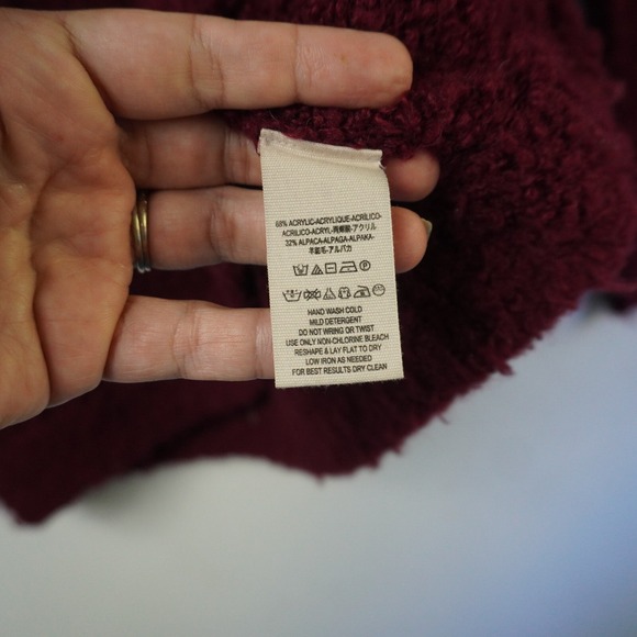 FREE PEOPLE Boucle Sweater Oversized V-neck XS Womens Burgundy Chunky Soft - Picture 4 of 9